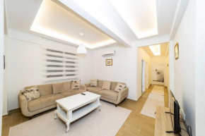 Cozy and Central Apartment near Konyaalti Beach in Muratpasa, Antalya